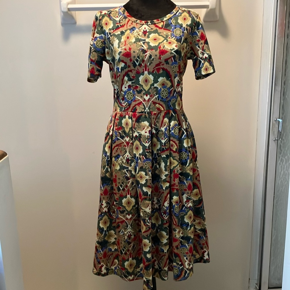 LuLaRoe L Amelia H55